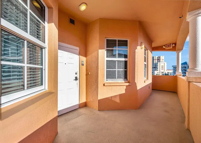 Waterfront 3b Balcony Hot Tub & Pool Near