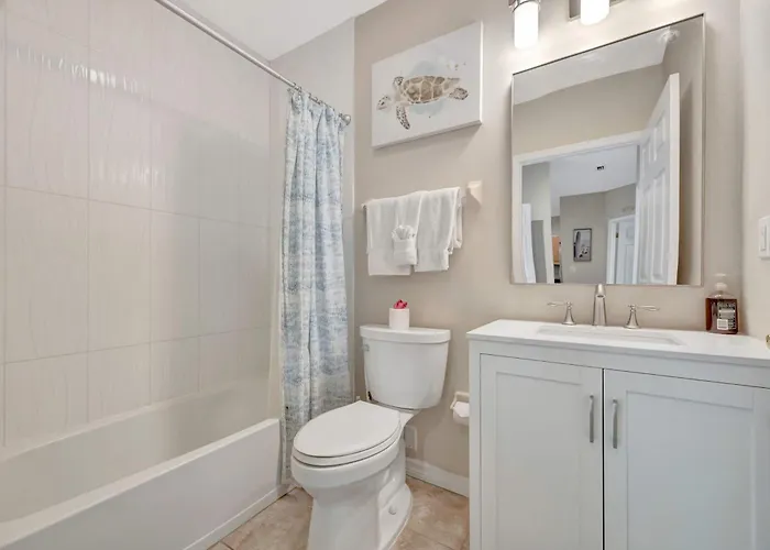 Waterfront 3b Balcony Hot Tub & Pool Near Holiday home Clearwater Beach