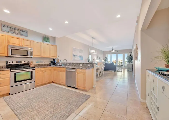 Waterfront 3b Balcony Hot Tub & Pool Near Clearwater Beach