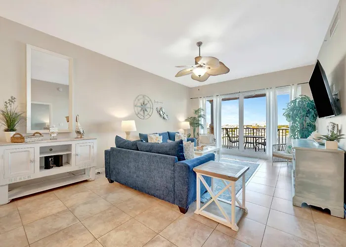 Waterfront 3b Balcony Hot Tub & Pool Near Holiday home Clearwater Beach