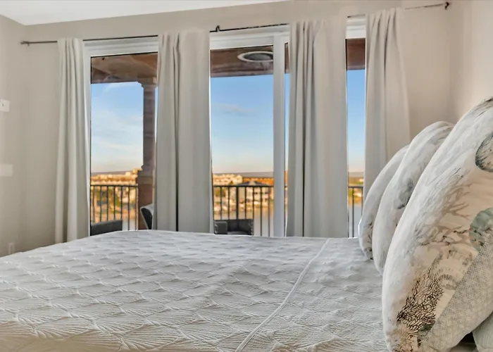 Waterfront 3b Balcony Hot Tub & Pool Near * Clearwater Beach